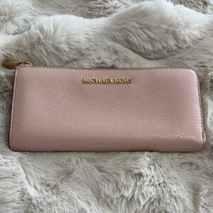 Michael Kors blush pink leather w gold accents, 8 card, bills/coin areas. 9.8/10